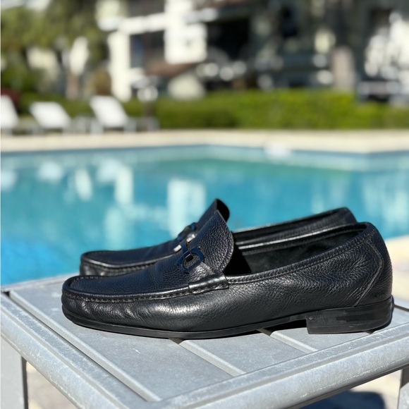 Ferragamo Grandioso Gancini Leather Loafers - Picture 10 of 10
